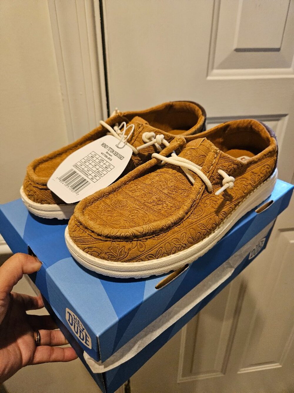 NIB Hey Dude Wendy Teton Debossed Shoes